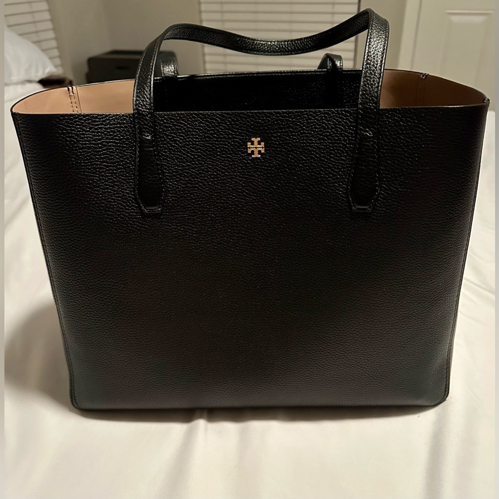 Tory Burch DEVON tote with detachable wristlet in black leather- EXCELLENT 🖤